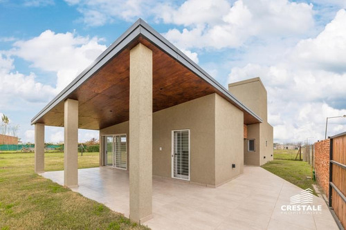 Imagen 3 de 18 de Casa 3 Dormitorios En Venta - Funes Norte