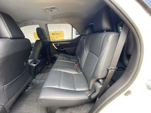 Toyota Fortuner 2.4 Srv Diesel 4x2 2022