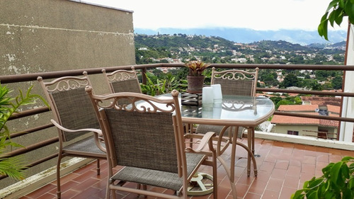 Imagen 4 de 14 de Prados Del Este, Hermosa Casa Con Gran Potencial