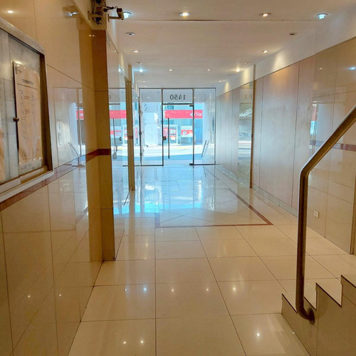 Departamento En Vicente López., Avda. Libertador 1450. Dos Ambientes