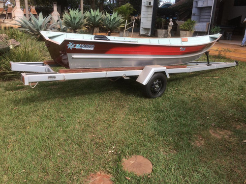 Barco Rebitado 5,00m, Motor 15hp Super Mercury, Carreta