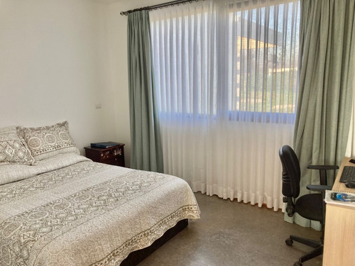 Condominio Los Castaños / Calle Los Algarrobos