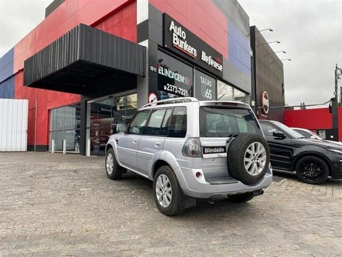 Mitsubishi Pajero Tr4