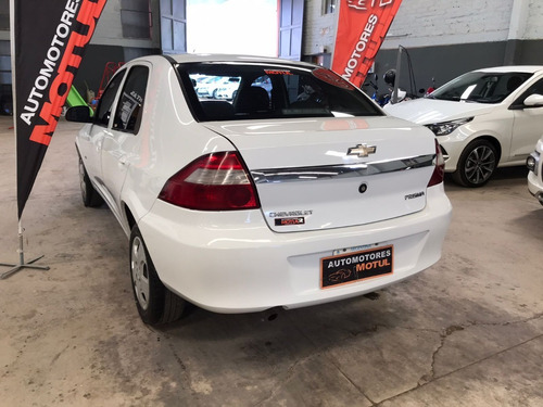 Imagen 4 de 7 de Chevrolet Prisma Ls 1.4 2011