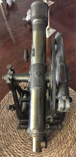 Imagen 3 de 5 de Teodolito Antiguo Único En Excelente Estado Para Entendidos