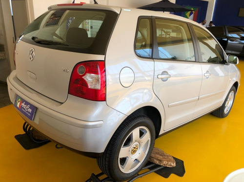 Imagem 2 de 12 de Volkswagen Polo 2.0 Mi