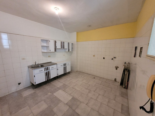 Imagen 3 de 15 de Apartamento En Alquiler En La Romana Maracay Centrico - Br