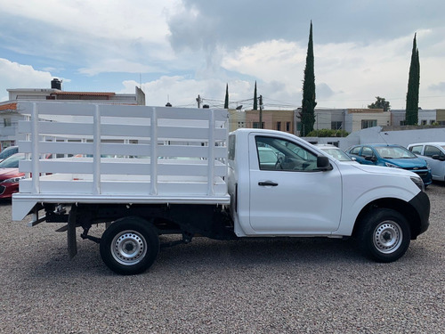 Imagen 4 de 11 de Nissan Np300 Estacas, Tm, Blanco 2020