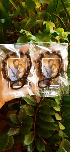 Rosarios Pulseras En Madera