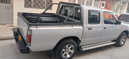 Nissan Frontier 2.4 Gasolina 4x2