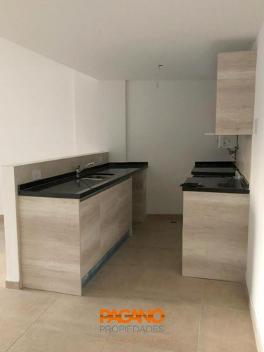 Imagen 6 de 13 de Excelente Departamento De 1 Dormitorio + Cochera