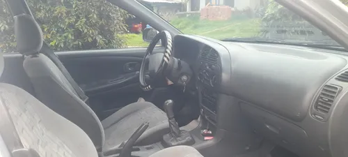 Mitsubishi Lancer 1.3 Gl 5 p