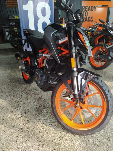 Imagen 3 de 17 de Ktm Duke 390 - Financiación