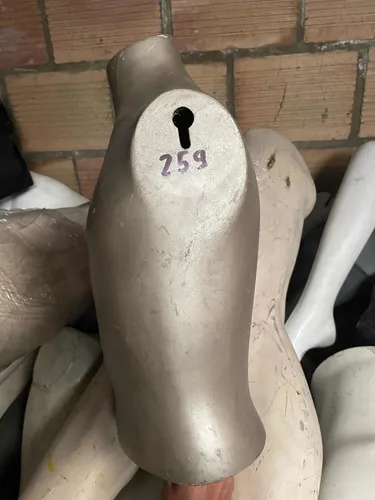 4 Und Torso Maniquie Niño Fibra Vidrio Tronco Medio Cuerpo (Usado)