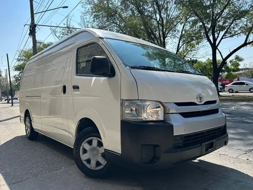 Toyota Hiace Panel Super Larga