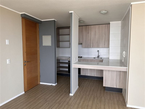 Departamento En Venta De 3 Dormitorios 2 Baños En La Serena