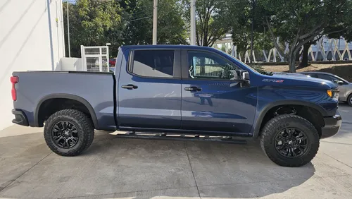 Chevrolet Cheyenne Chevrolet Cheyenne 6.2 ZR2 Doble cabina 4x4 At