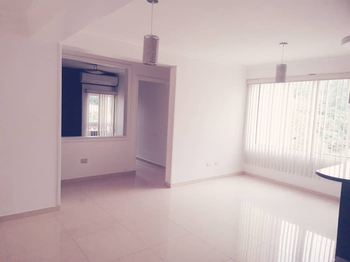 Imagen 15 de 24 de Alquiler De Lindo Apartamento En El Doral Country, El Rincón, Mañongo 163797 Andres Peña