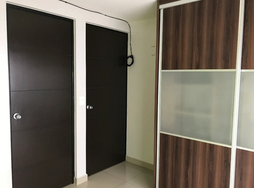 Departamento En Calz. De La Viga. M.a.
