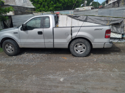 Ford F150 Automática 6 Cilindros