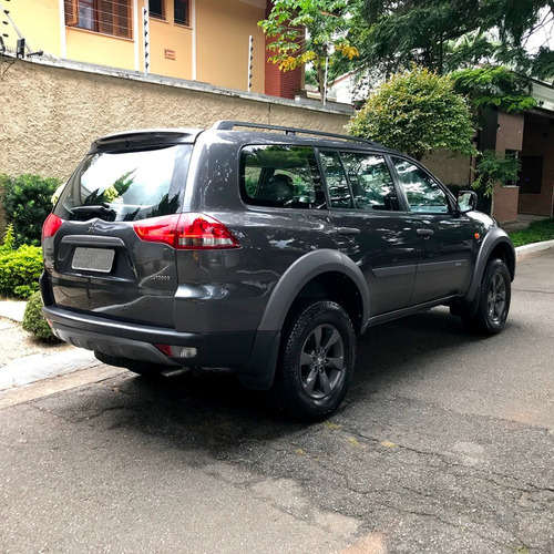 Mitsubishi Pajero 32 Outdoor 4x4 Turbo Diesel 4p Partic U.d.