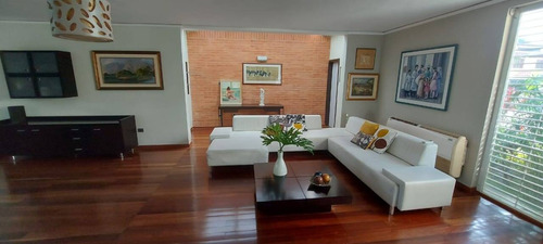 Annic Coronado Vende Casa En Villas Laguna Club Guataparo Valencia 1500 M2 De Terreno Ref. 254649