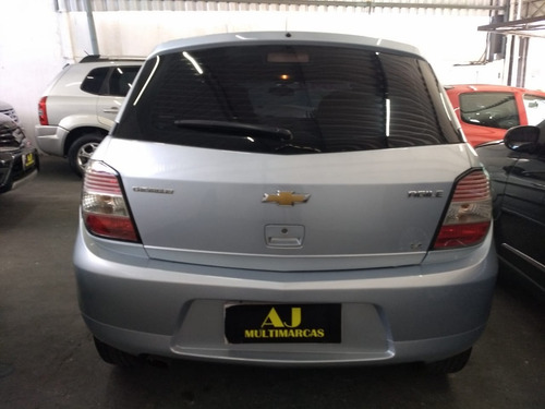 Imagem 3 de 11 de Gm Chevrolet Agile Lt 1.4 Mpfi 8v Flexpower 5p 2011