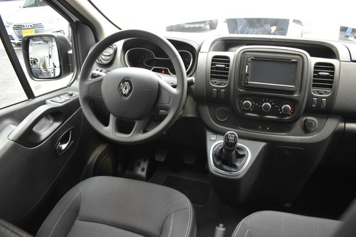 Imagen 14 de 15 de Renault Trafic Techo Alto Carga Euro 5