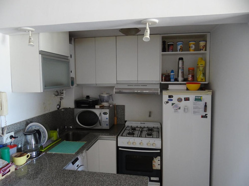 Imagen 5 de 13 de Vendo 2 Ambientes Tipo Loft . Dueño Directo. Pleno Centro De Banfield!