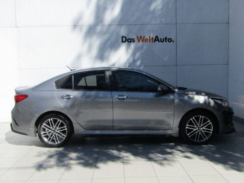 Imagen 9 de 14 de Kia New Rio Sedan Pe 1.6l S Pack A/t Sedan 215 D F