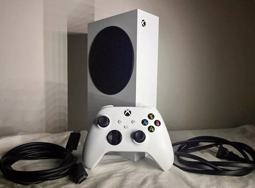 Xbox Series S - Poco Uso.