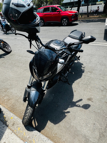 -dominar 250 -año 2023 -km 21000