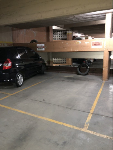 Imagen 4 de 6 de Cochera En Venta En Lomas De Zamora
