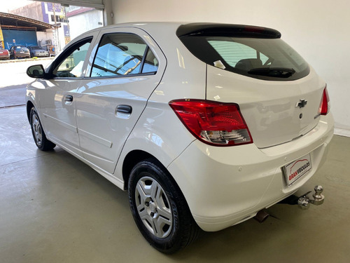 Chevrolet Onix 1.0 MPFI LS 8V FLEX 4P MANUAL