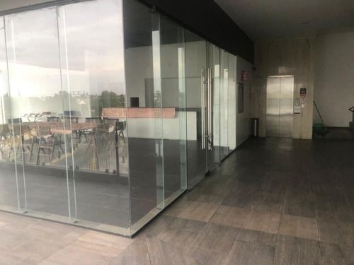 Imagen 1 de 4 de Local En Zavaleta Center