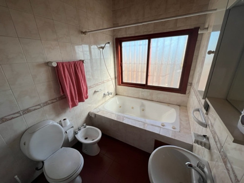 Imagen 27 de 30 de Ph Tipo Casa En Venta Con Cochera En Sarandi
