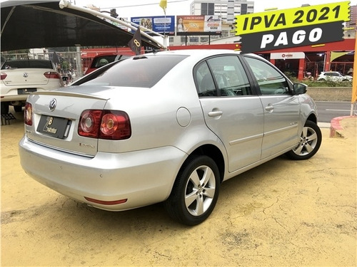 Volkswagen Polo Sedan 1.6 Mi Comfortline 8v Flex 4p Automati