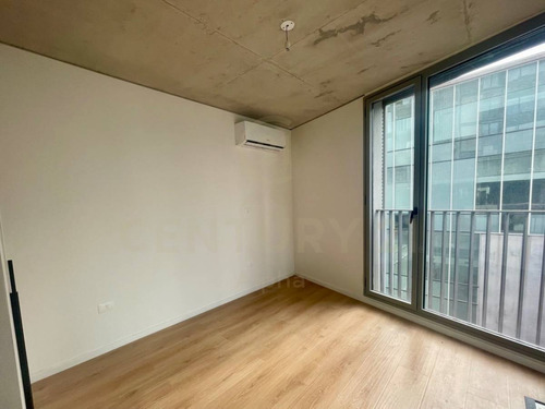 Apartamento 1 Dormitorio 1 Baños + Terraza Frente En Ciudad Vieja - Centro