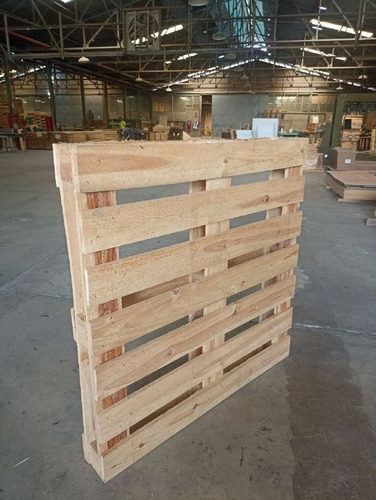 Paleta De Pino 120x120x10.2 Mm Madera Herramienta 8890-001