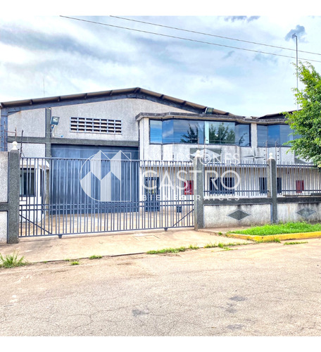 En Venta: Galpón Comercial E Industrial De 800m2, Con Un Área De Terreno De 1.000m2, En Excelente Ubicación. Zona Industrial Los Pinos. Puerto Ordaz, Edo. Bolívar.