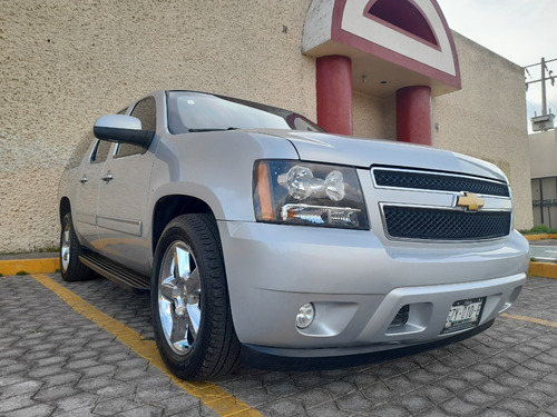 Imagen 3 de 15 de Chevrolet Suburban 2013