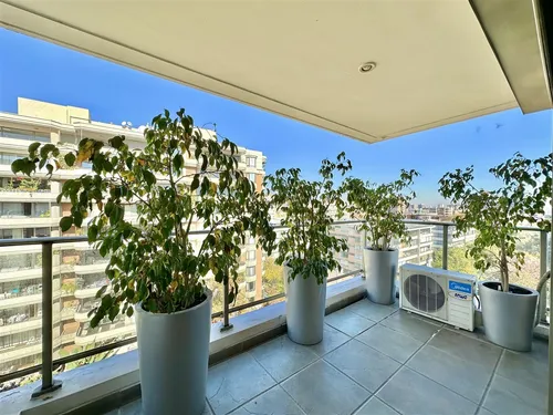 Moderno, Amplio Y Con Piscina / Paza Las Lilas