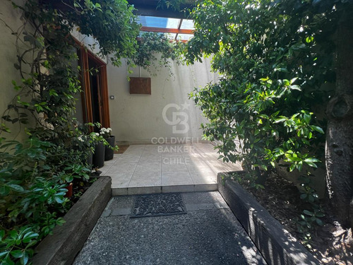 Estupenda Y Acogedora Casa, Excelente Ubicación En La Dehesa