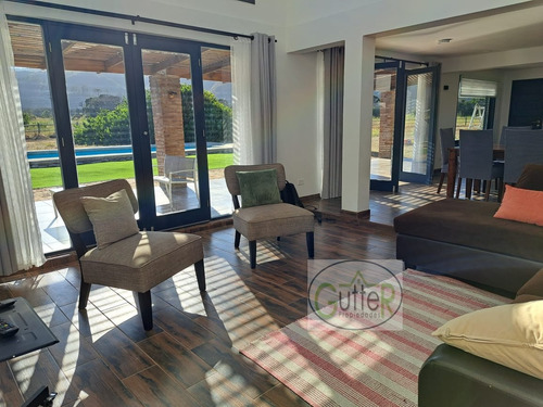 Se Vende Propiedad En Exclusivo Sector De Tunquén, Algarrobo