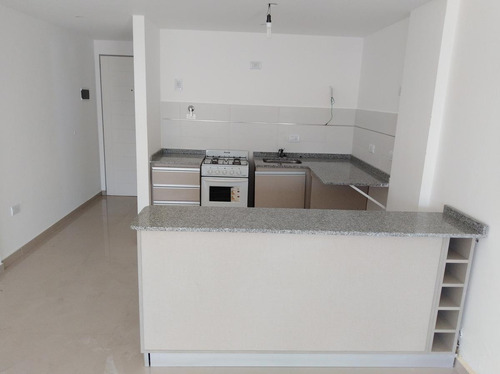 Venta De Monoambiente En Quilmes - Ideal Inversor !!