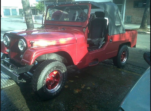 Imagen 2 de 4 de Jeep Ika