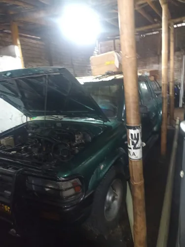 Toyota Hilux 2.4l Chasis Delantera