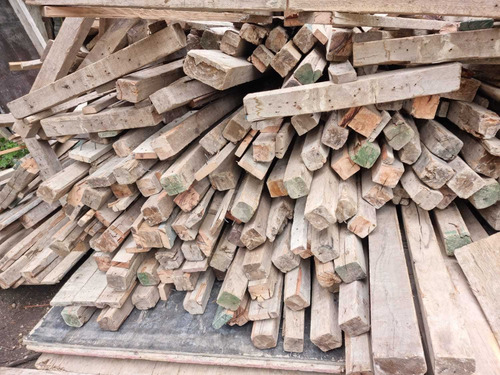 Imagen 2 de 3 de Maderas Usadas Saligna Tirantes 3x3 $280 Ml.