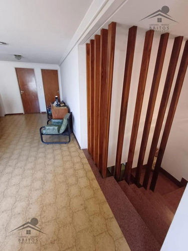 Venta De Imponente Y Solido Chalet En El Centro De Ramos Mejía!