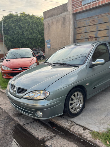 Renault Megane 1.9 TDI TRICUERPO